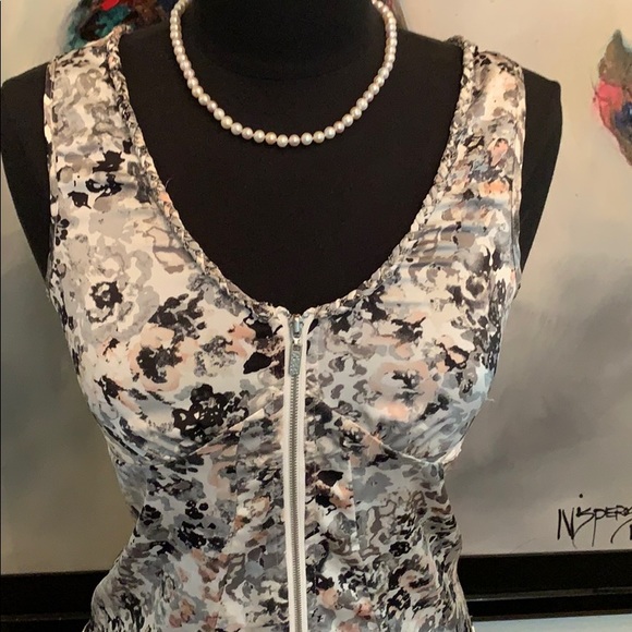 Kenzie Front-zip mini dress - Picture 2 of 11